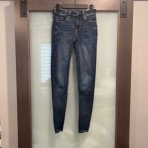 American Eagle blue skinny jeans